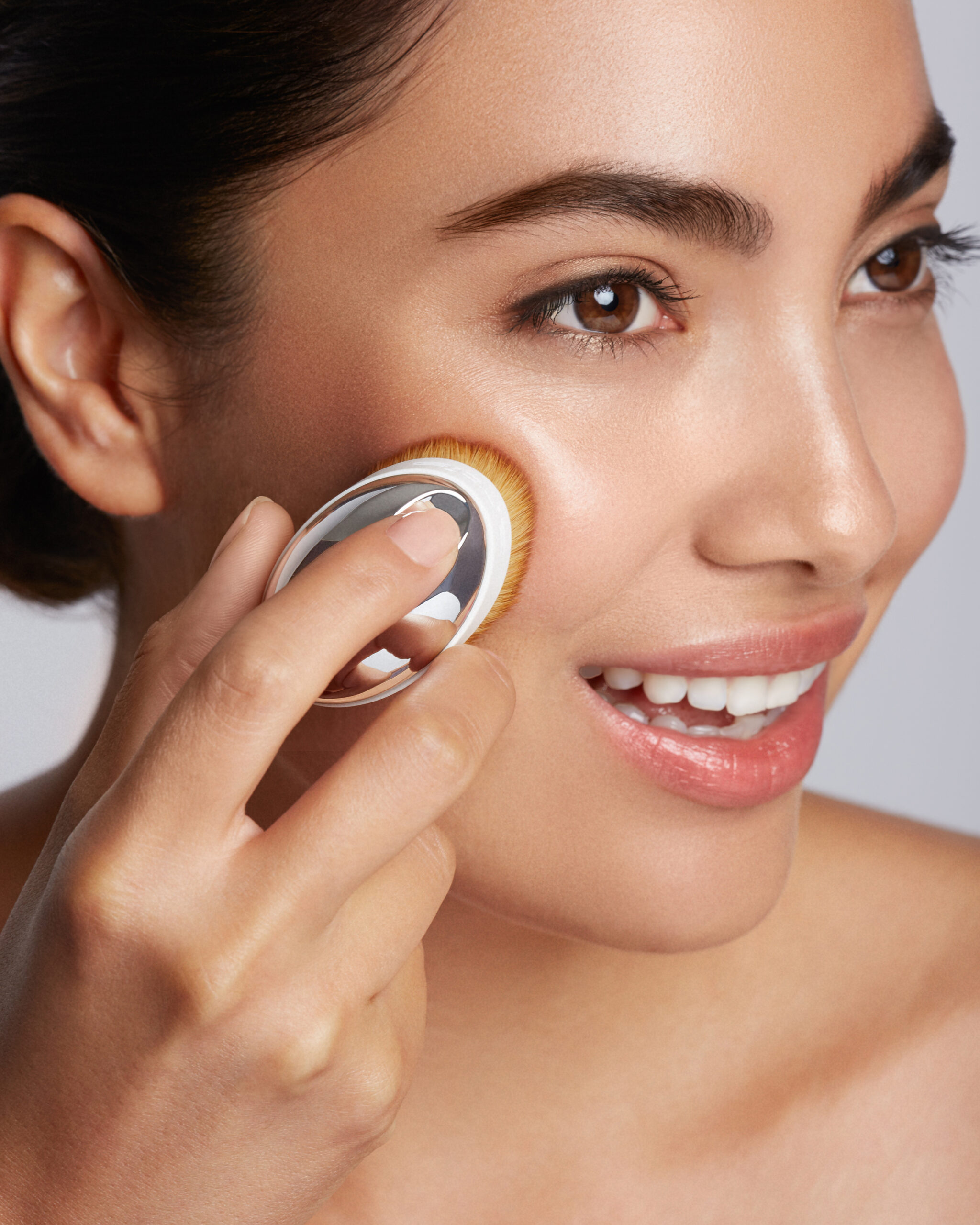 8_EM_PALM_BRUSH_MINI_YESENIA_ARTIS 8.16.18_ 16